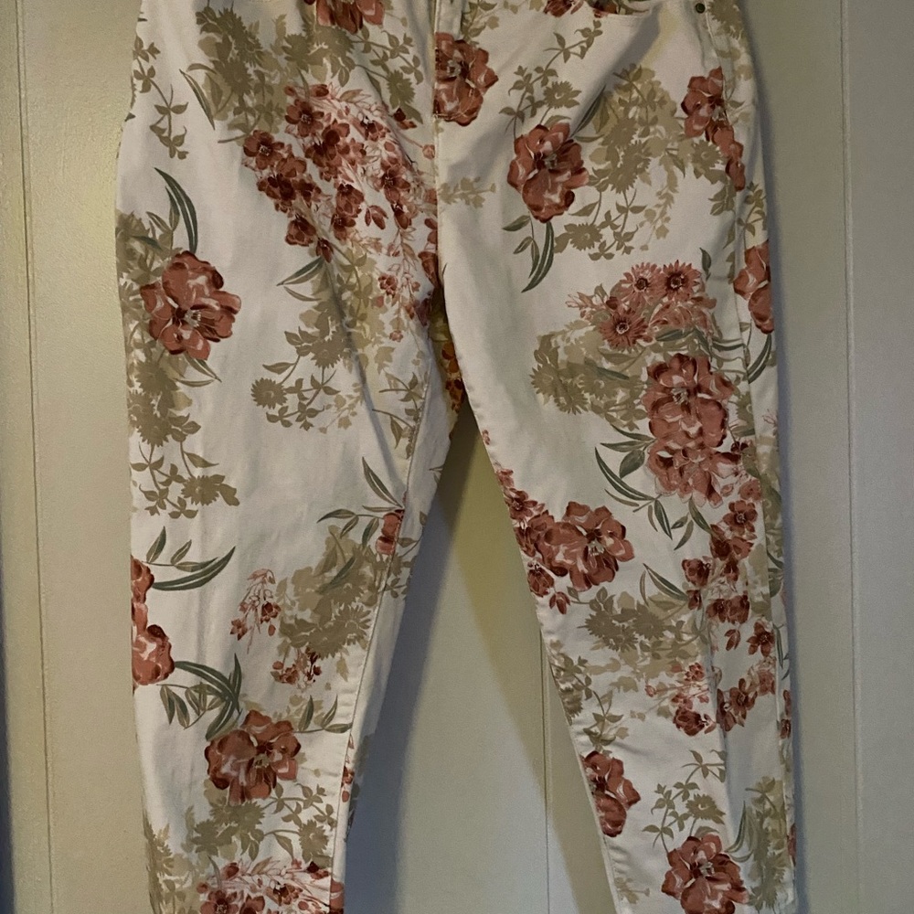 Charter Club Floral Ankle Pants - Cream and rose